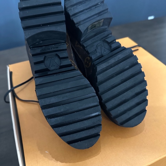 Louis Vuitton Platform Desert Boots - Picture 4 of 5